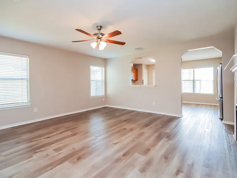 3121 Centennial Village Dr — Photo 3
