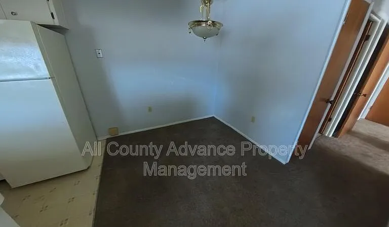 6189 Chesham Dr #1 — Photo 2