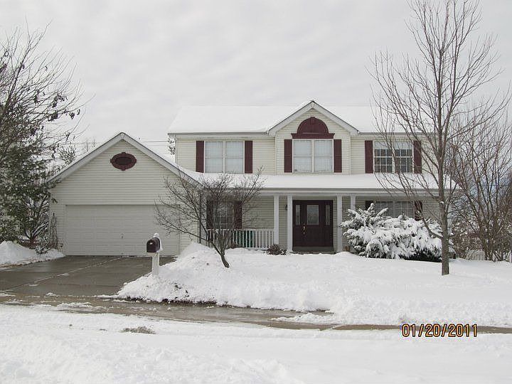 HOUSE IN WINTER