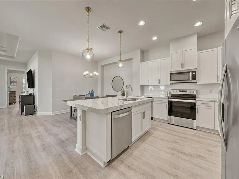 6421 Carnival Rd — Photo 8