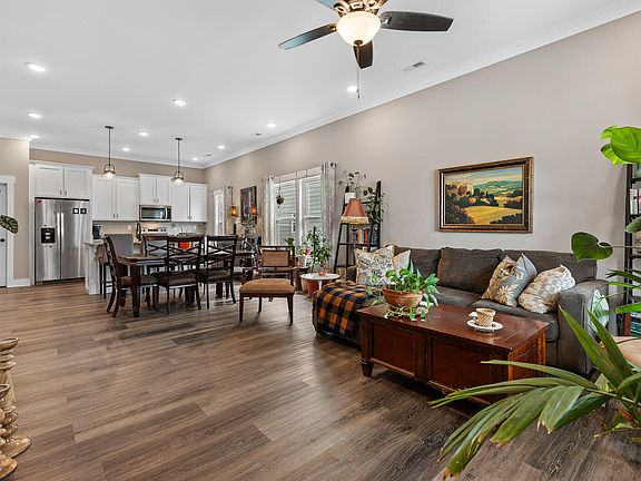 3rd image of 210 Country Cove Dr #38