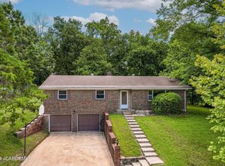 2431 Parkcrest Dr, Jefferson City, MO 65101