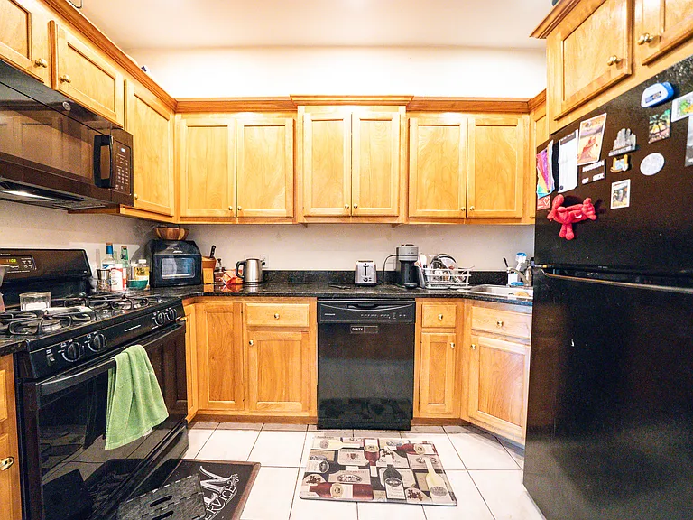 79 Highland St #Penthouse 2 — Photo 9