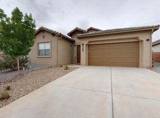 6976 Dusty Dr NE, Rio Rancho, NM 87144