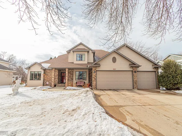 3327 River Dr S, Fargo, ND 58104