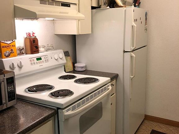 3rd image of 3206 Shelter Creek Ln