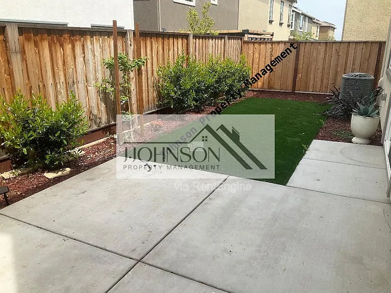 1873 Italia Way — Photo 6
