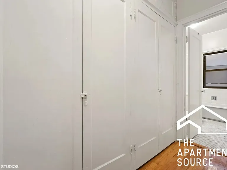 1320 Oak Ave — Photo 5