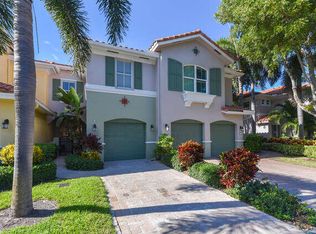 182 Las Brisas Cir, Hypoluxo, FL 33462