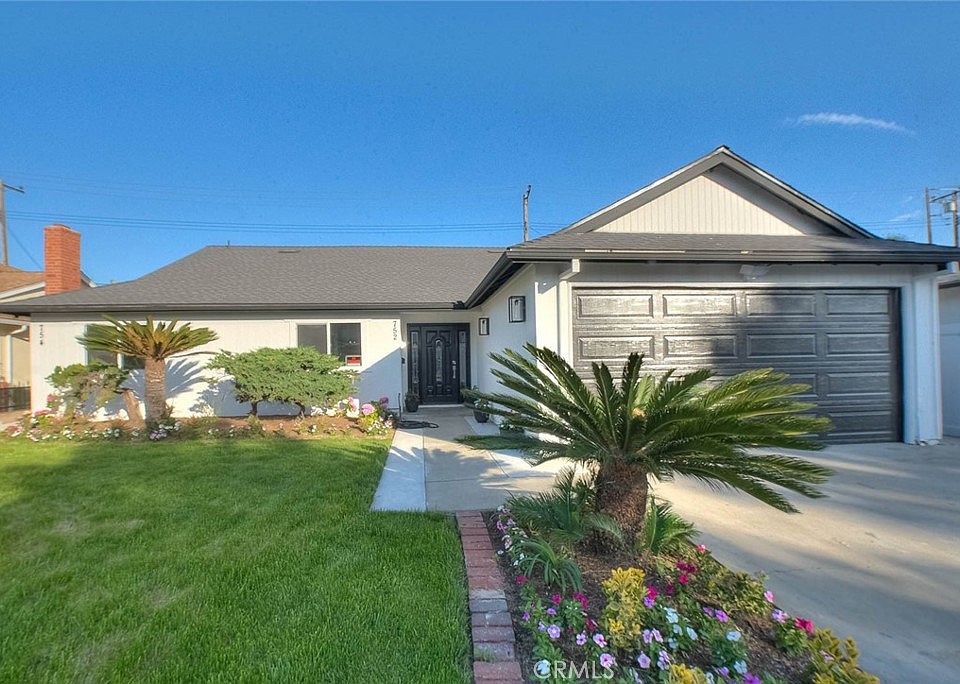 1st image of 752 Rio Del Sol Ave