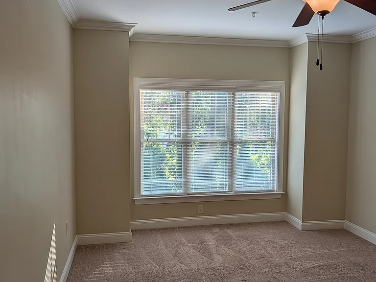 134 Sunset Cir #305 — Photo 31