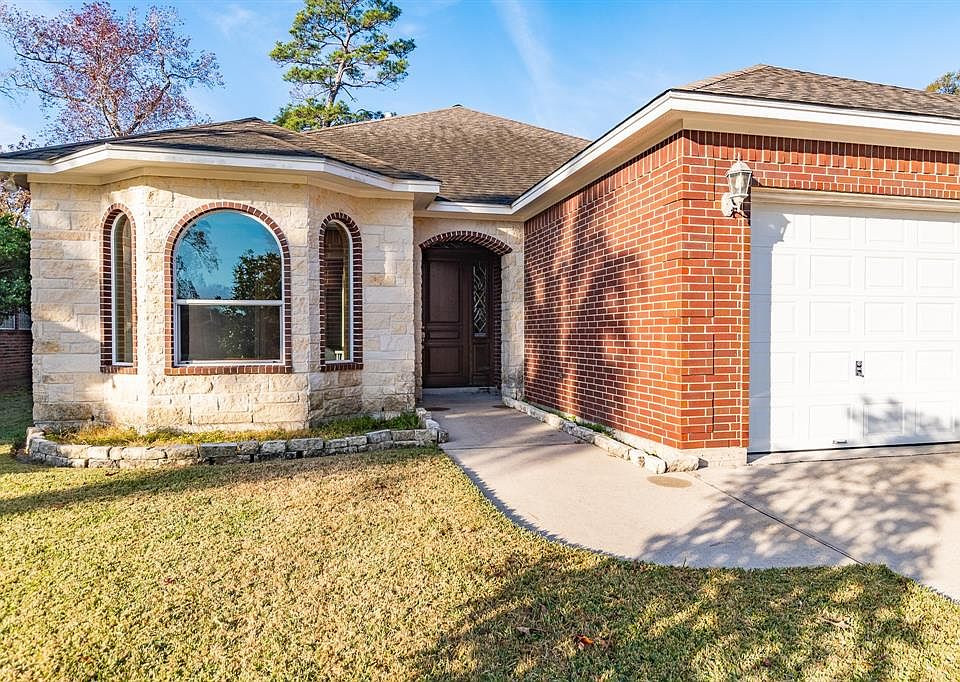 1st image of 19611 Fairway Island Dr