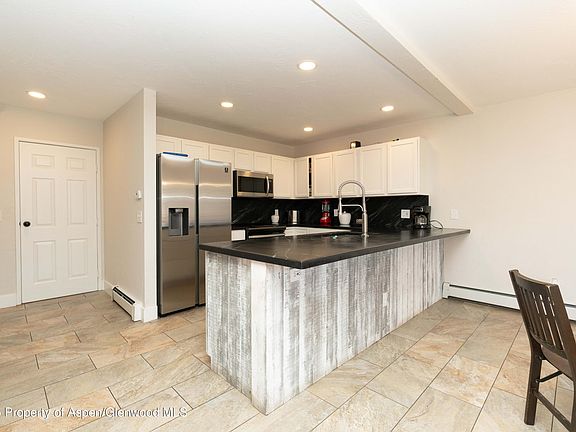 3rd image of 187 Orchard Ln