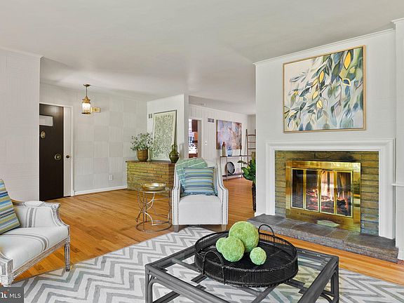 4th image of 3035 Cedarwood Ln