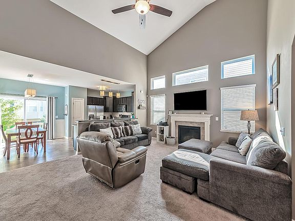 2nd image of 370 Benedetti Ave #184