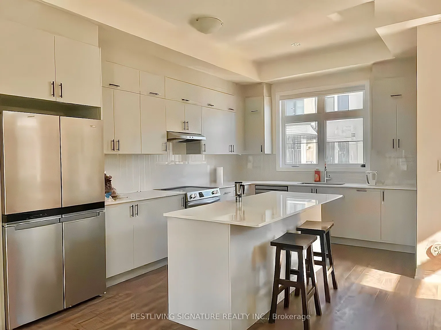 4 bed, $3,900 — Photo 4