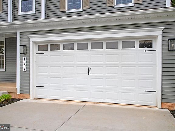 4th image of 1607 Shady Tree Ct