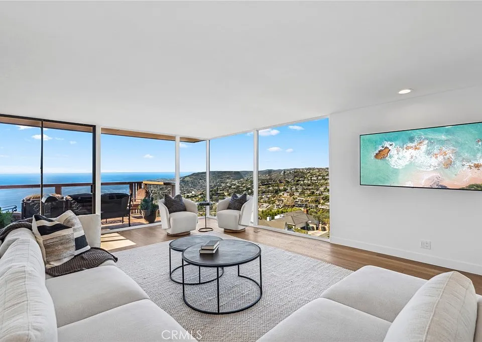 1339 La Mirada St
