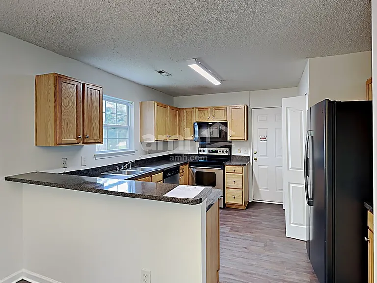 7316 Aragorn Ln — Photo 4