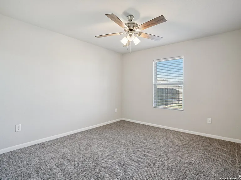 7019 Vista Loop — Photo 11