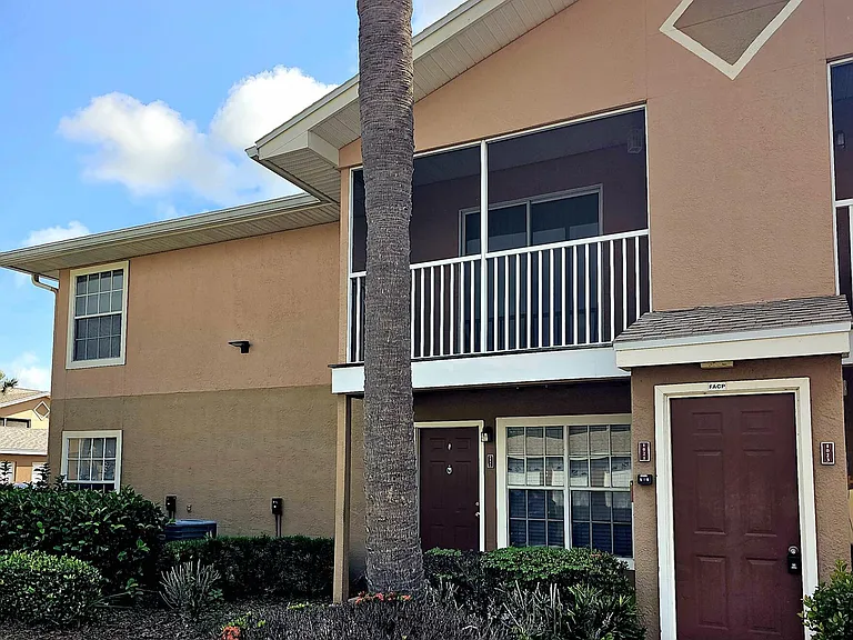 1860 Long Iron Dr #1021 — Photo 1