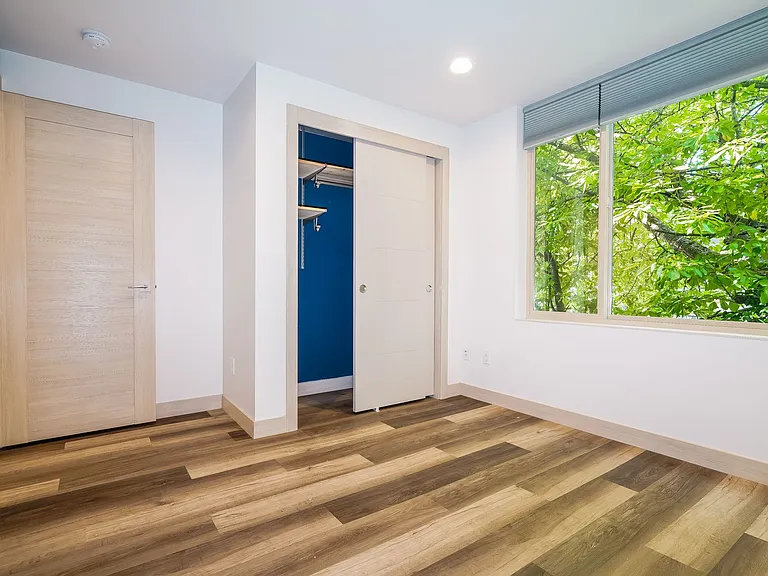 5616C California Ave SW — Photo 19
