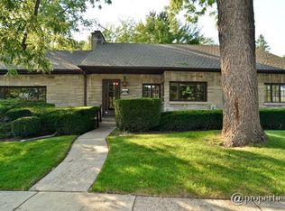 2112 Old Glenview Rd, Wilmette, IL 60091