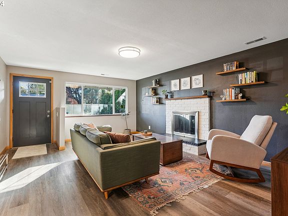4th image of 4487 SE Mason Ln