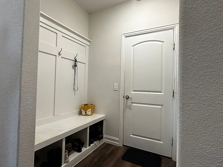2616 Melrose Dr — Photo 12