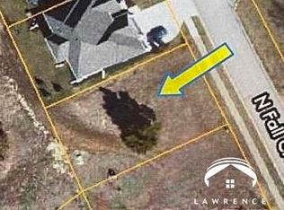 145 N Fall Creek Dr, Lawrence, KS 66049