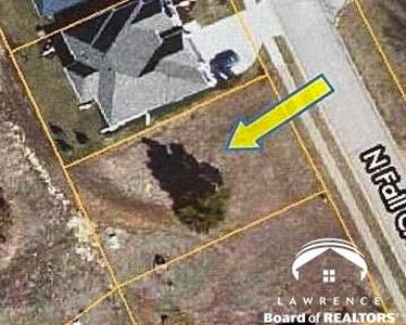 145 N Fall Creek Dr, Lawrence, KS, 66049