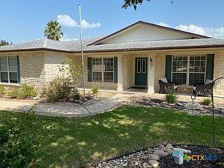 1st image of 124 Silk Tree Ln