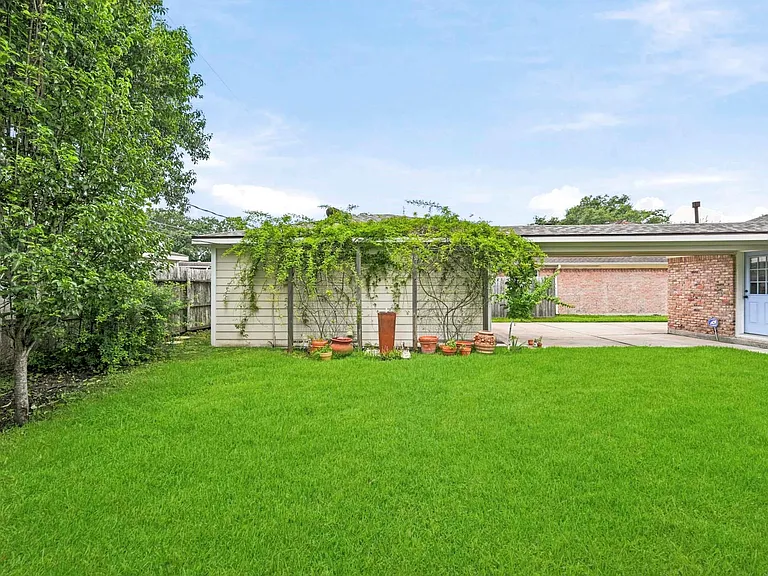 6131 Yarwell Dr — Photo 41