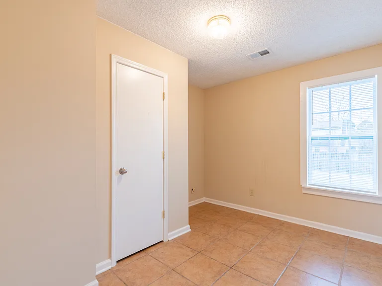 10152 Yates Dr — Photo 19