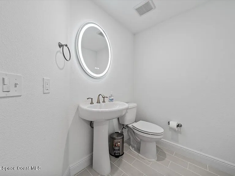 735 Pilot Ln #414 — Photo 6