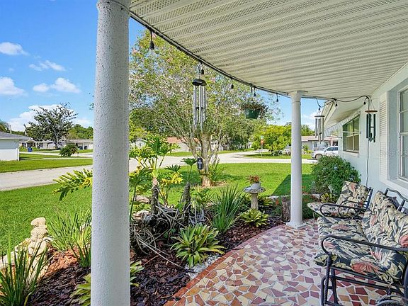 3rd image of 7130 HOLLYBAY ROAD