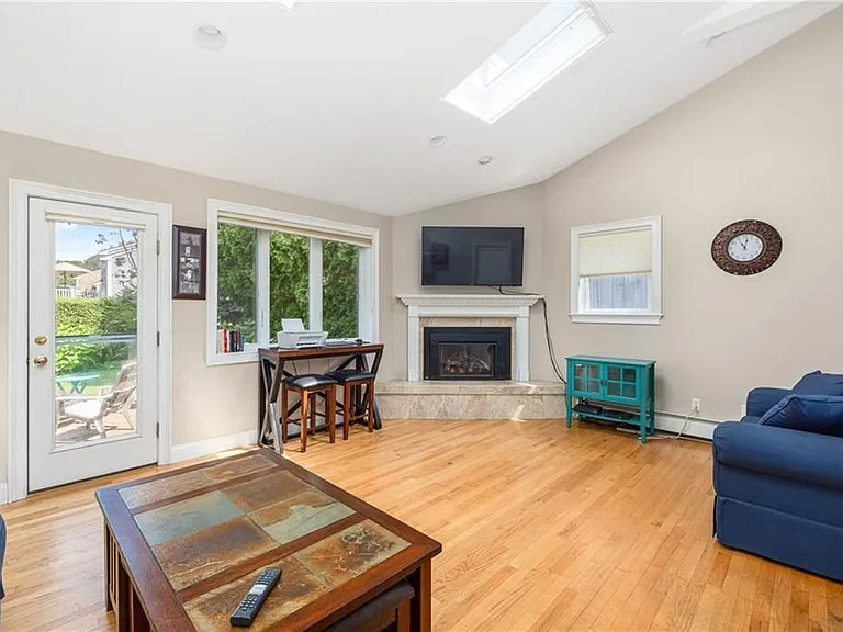288 Green End Ave — Photo 21
