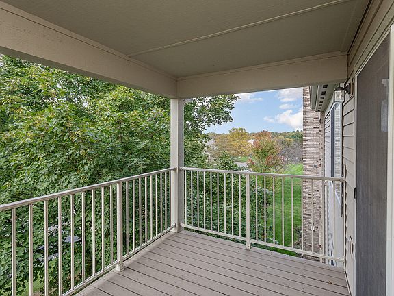 4th image of 1518 Butler Ct APT 303