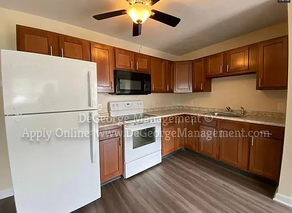Burdick Estates Apartments — Photo 1