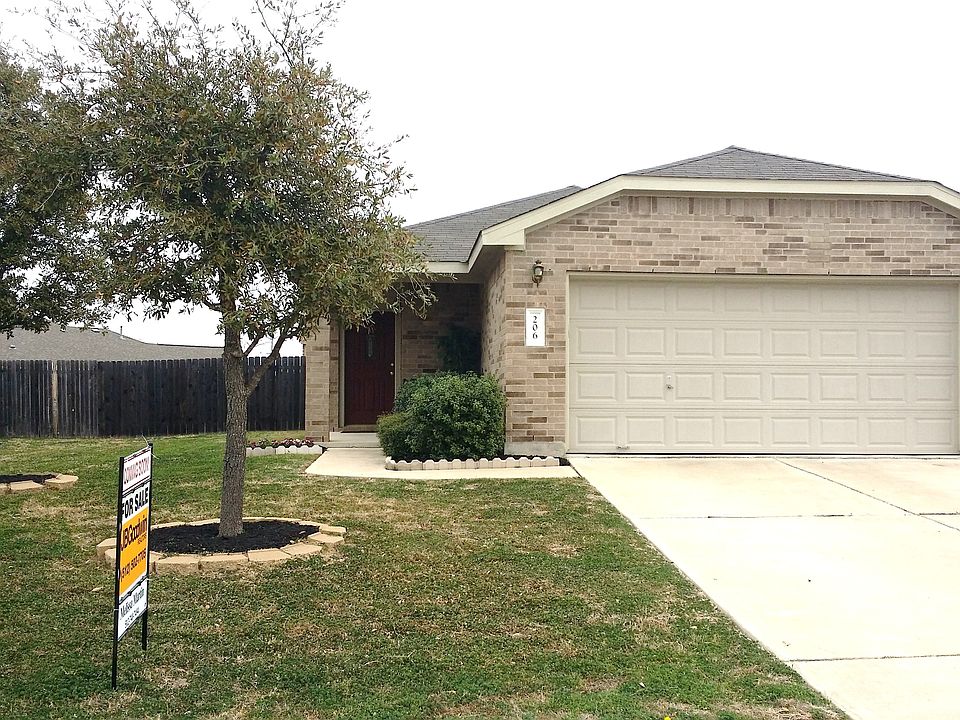 1st image of 206 Mesa Dr