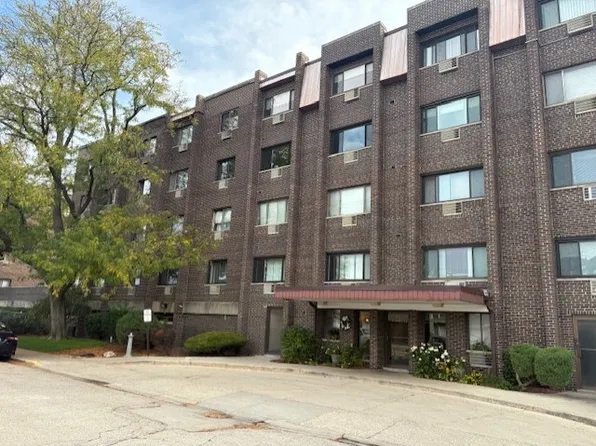 4623 N Chester Ave Unit 105, Chicago, IL 60656