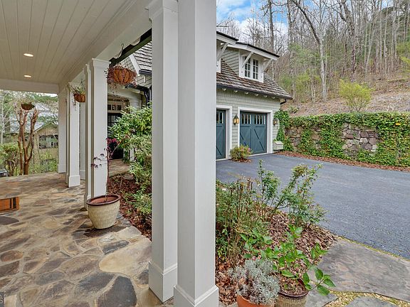 3rd image of 1810 Murray Cove Rd
