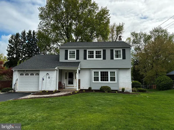 120 Lakeview Dr, Exton, PA 19341