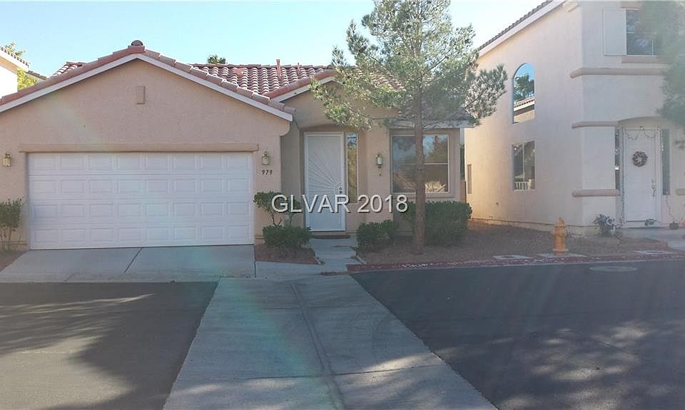 1st image of 979 Whispering Grove Ave