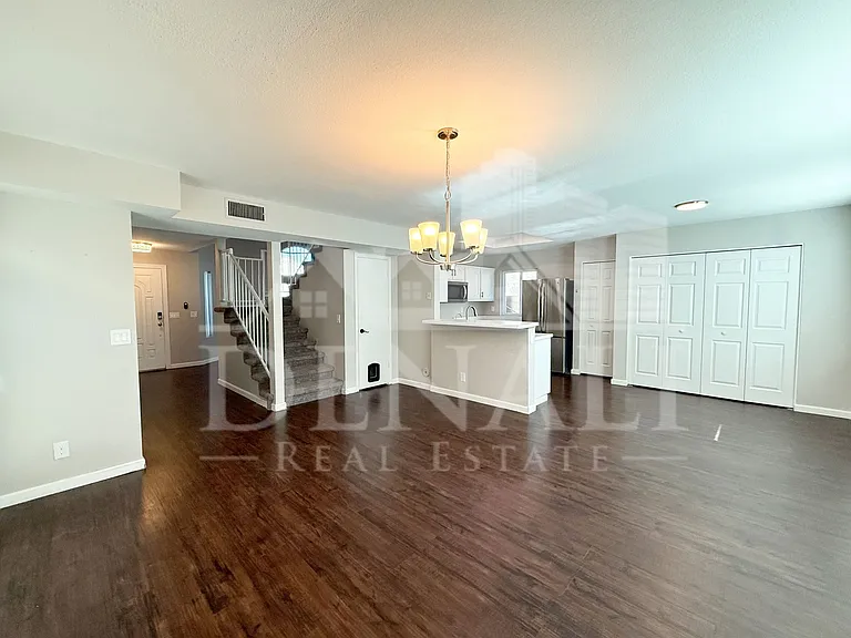 1114 S Surfside Dr — Photo 7