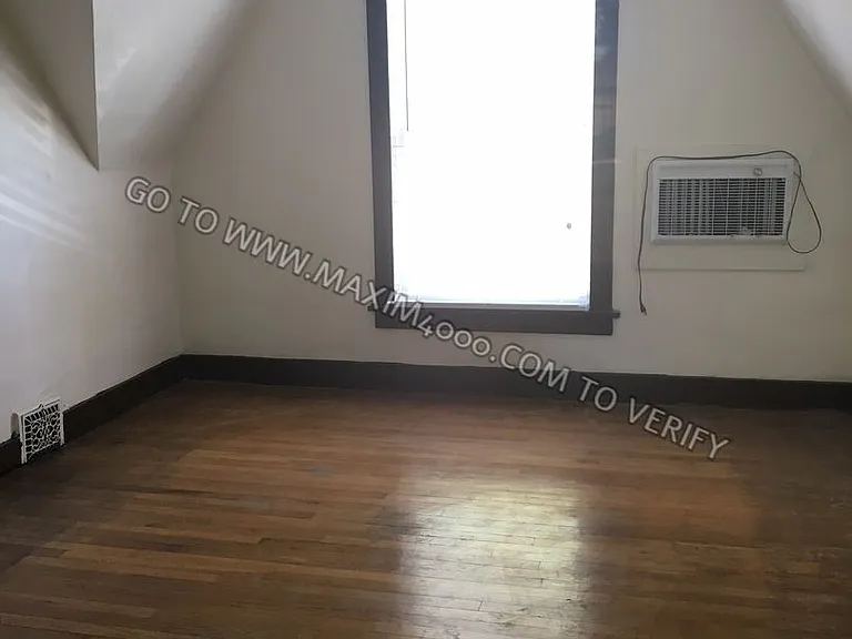 742 Grand Avenue — Photo 5