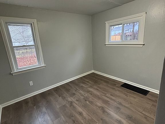 5th image of 478 Jefferson Ave