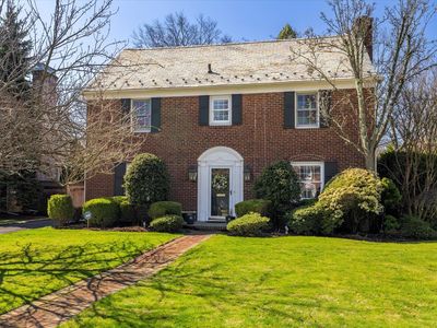 54 Roxen Road, Rockville Centre, NY, 11570