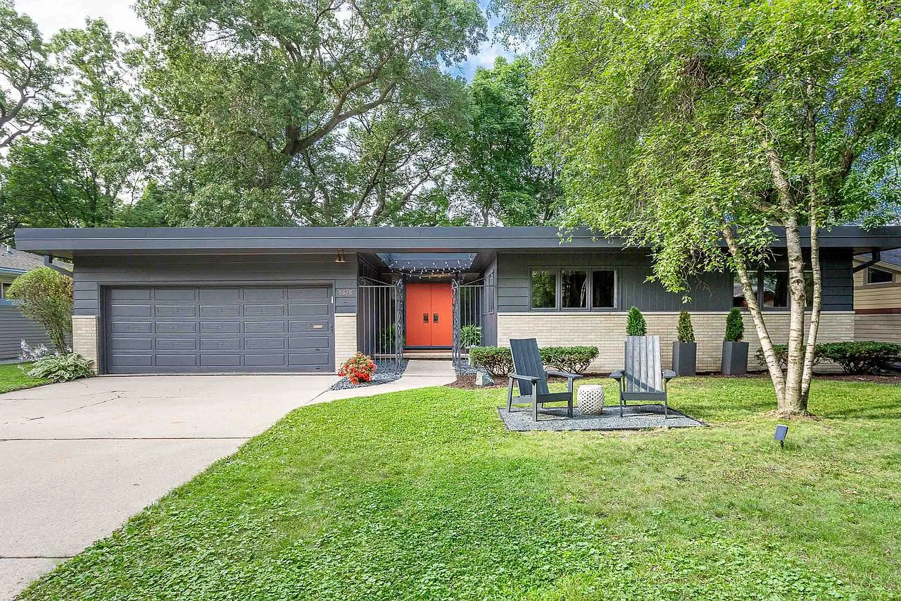 5025 Coney Weston Place photo 1