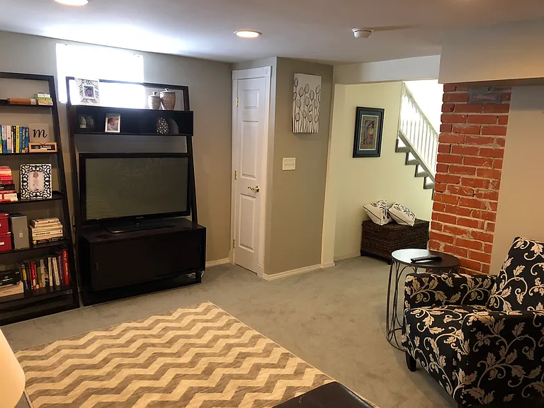 807 E Saint Vrain St — Photo 20